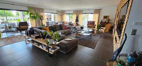 Maison à vendre 6 pièces SOLARO (20) Maison de 410m² avec piscine chauffée 12x6 Terrain de 2783m²