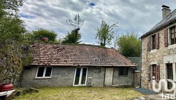 Maison 7 pièces de 142 m² à Fournels (48310)