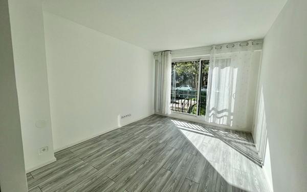Appartement à louer    2 pièces •  Fresnes