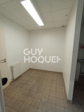 A LOUER BÂTIMENT PROFESSIONNEL / ATELIER - MARCILLY-LA-CAMPAGNE (27)