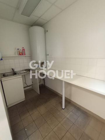 A LOUER BÂTIMENT PROFESSIONNEL / ATELIER - MARCILLY-LA-CAMPAGNE (27)