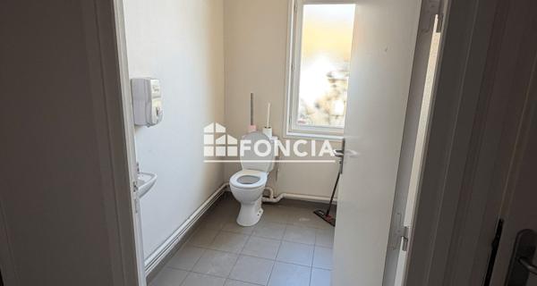 À vendre Local commercial 212.99 m² - Lens 62300