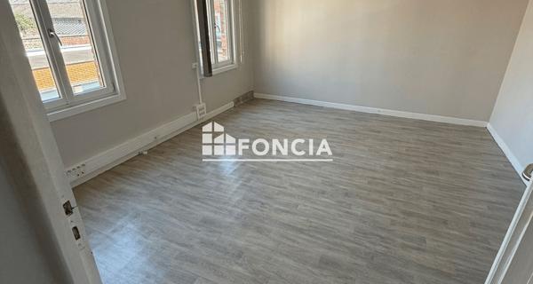 À vendre Local commercial 212.99 m² - Lens 62300