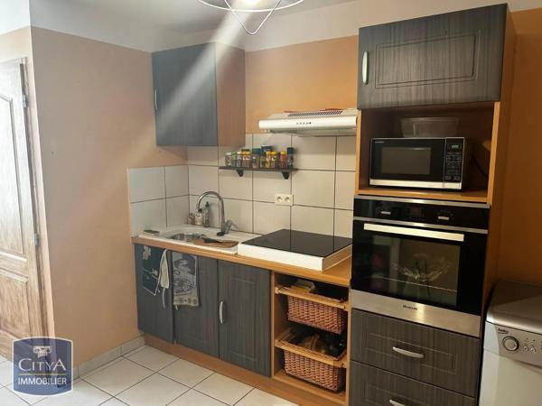 Maison à louer 3 pièces 67m² Montpeyroux (34150)