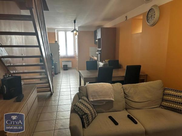 Maison à louer 3 pièces 67m² Montpeyroux (34150)