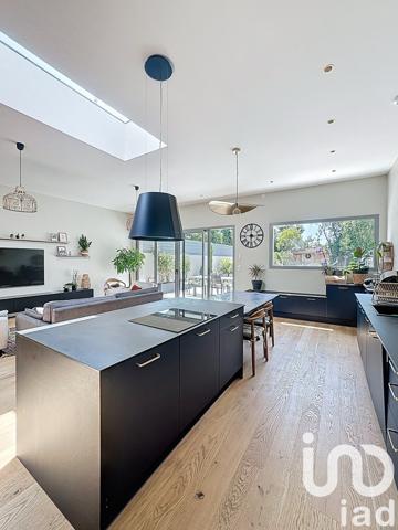 Maison à vendre 6 pièces 147 m² Pessac