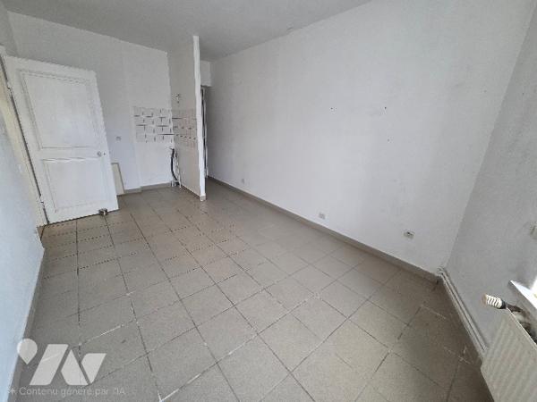 Maison de ville PREMIER ACHAT ou INVESTISSEMENT - 90m2 - Cour - TOUL ST EVRE