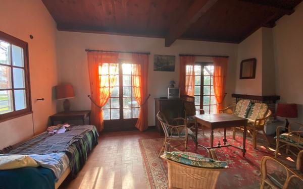 Maison à vendre    5 pièces •  Les Mathes