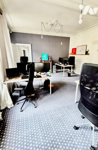 RENNES  JEAN MACE -  EXCLUSIF - Immeuble de bureaux dans