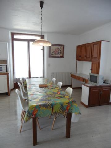 Dpt Tarn (81), à vendre SOUAL immeuble