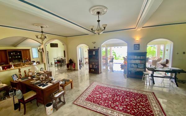 Maison à vendre    8 pièces •  Les Trois-Îlets