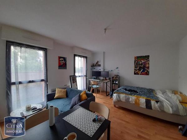Appartement à louer 1 pièce 27.66m² Laval (53000)