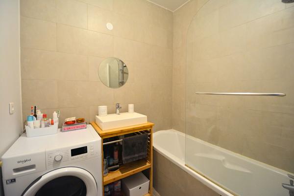 Appartement Cachan 3 pièce(s) 65.84 m2