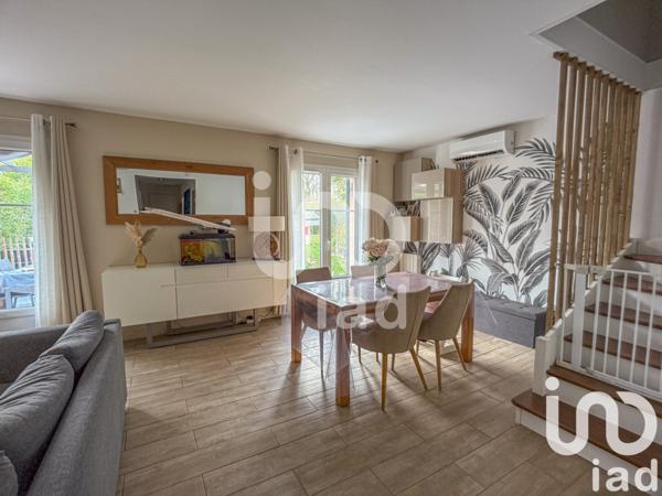 Maison 6 pièces de 101 m² à Bailly-Romainvilliers (77700)