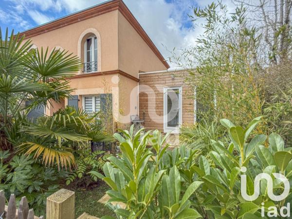 Maison 6 pièces de 101 m² à Bailly-Romainvilliers (77700)