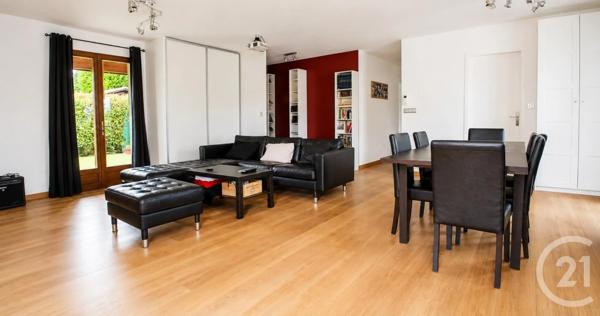 Maison à vendre  6 pièces - 98 m 2   SALLEBOEUF  - 33