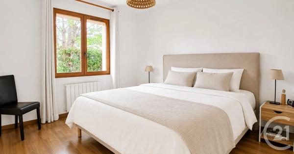Maison à vendre  6 pièces - 98 m 2   SALLEBOEUF  - 33