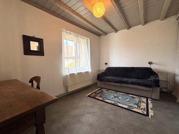 UNIQUE ! Charme et caractère au coeur d'un ancien corps de ferme rénové