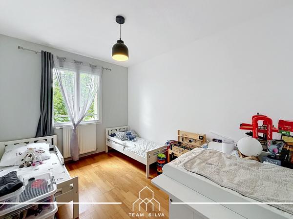 Maison
         4 pièces
        - 90 m² Exclusivité 329 900 € *