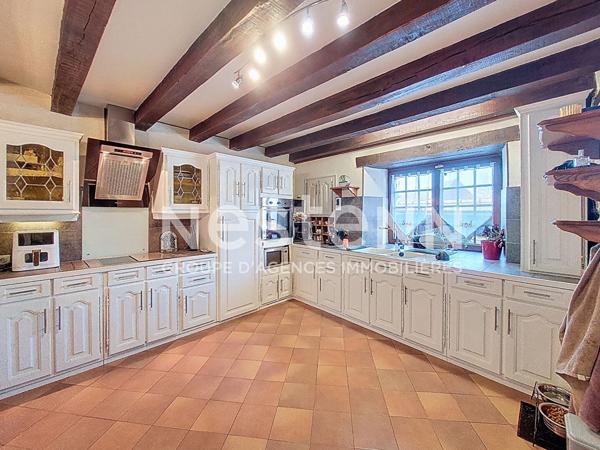 Maison proche Angerville 5 pièce(s) 185 m2