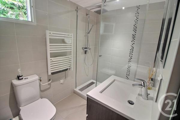 Maison à vendre  5 pièces - 248,39 m2 LE ROURET - 06