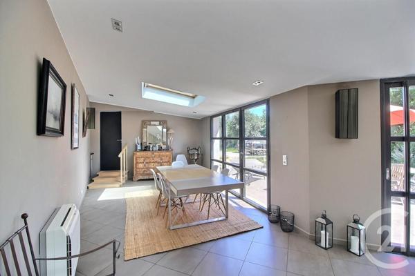 Maison à vendre  5 pièces - 248,39 m2 LE ROURET - 06