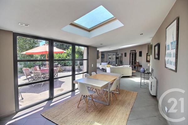 Maison à vendre  5 pièces - 248,39 m2 LE ROURET - 06