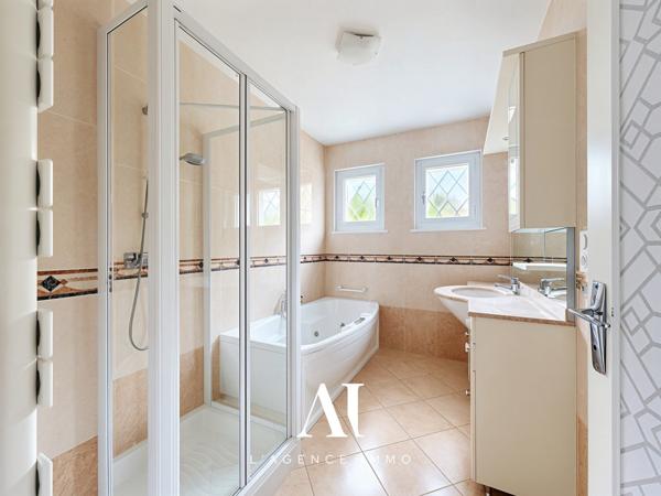 Maison individuelle à vendre, 6 pièces - Échenevex 01170