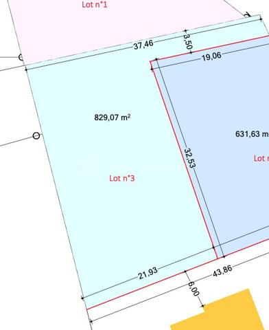 Terrain de 831 m²