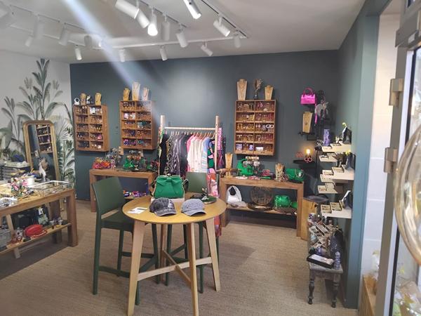 Local commercial Chalonnes Sur Loire 2 pièce(s) 50 m2