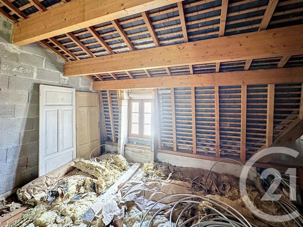 Maison à vendre  5 pièces - 132 m 2   PERIGUEUX  - 24