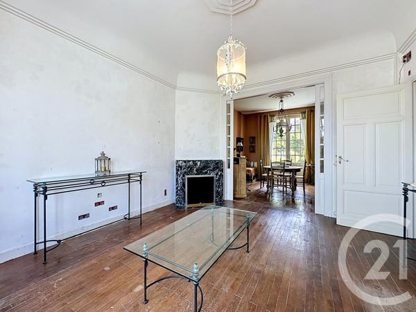 Maison à vendre  5 pièces - 132 m 2   PERIGUEUX  - 24