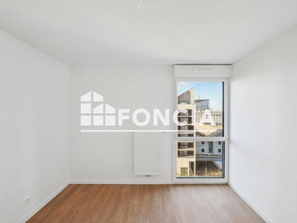 Location Appartement 3 pièces 70.3 m² - 194 / 196 RUE DES QUEYRIES Bordeaux 33100