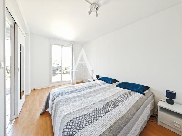 Appartement Bois D Arcy 4 pièces 81m2, 2 caves, 2 parkings