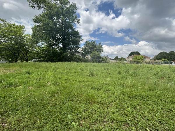 Terrain à vendre |  Soumoulou |  611 m²