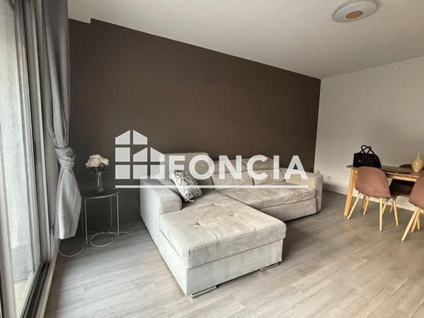 Location Appartement 2 pièces 45.12 m² - 37 RUE DE L'UNIVERSITE Lyon 69007