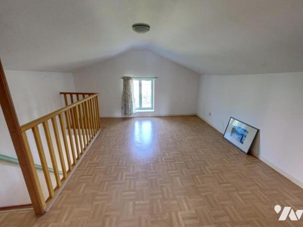 NEUVILLE SUR SAÔNE (69) centre, maison ancienne 118m² habitable terrain 1304m² bord de Saône