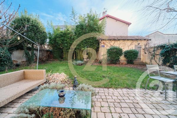 Maison à vendre  4 pièces - 123,57 m2 LYON - 69008