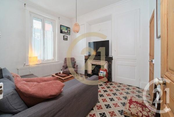 Maison à vendre  4 pièces - 123,57 m2 LYON - 69008