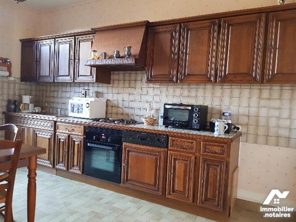 Maison de bourg avec garage et jardin