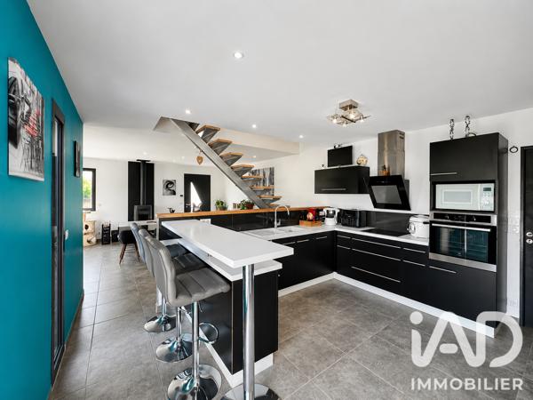 Maison à vendre 5 pièces 200 m² Bagnols-sur-Cèze