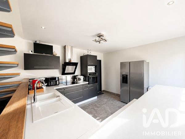 Maison à vendre 5 pièces 200 m² Bagnols-sur-Cèze