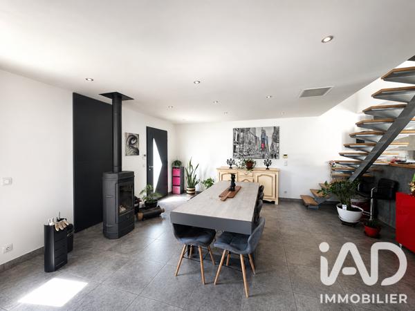 Maison à vendre 5 pièces 200 m² Bagnols-sur-Cèze