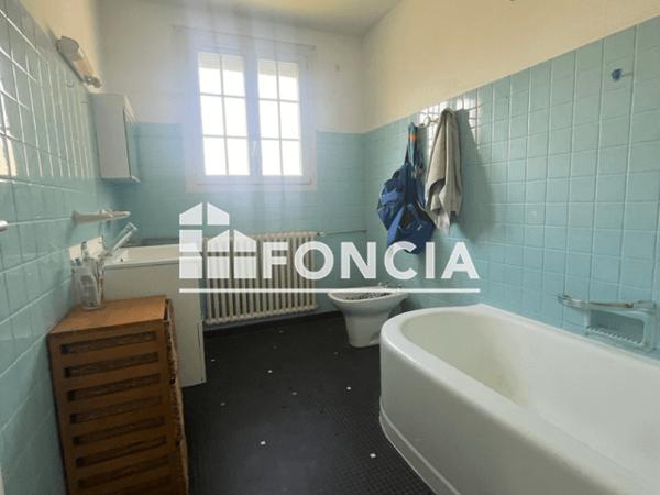 Location Maison 4 pièces 153.2 m² - 31 GRANDE RUE Luceau 72500
