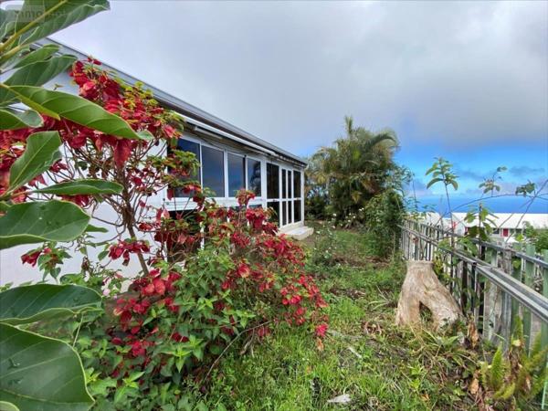 Maison à vendre à Les Trois-Bassins à la Réunion (97426), ref : 97410-1068945