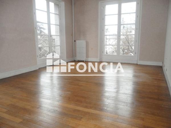 Location Appartement 5 pièces 120.6 m² - 10 PLACE DU VIEUX MARCHE Orleans 45000