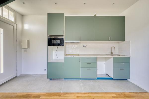 Appartement en duplex à Nanterre 2 pièce(s) 46.75 m2 299 000 € ** - Ref : 14884