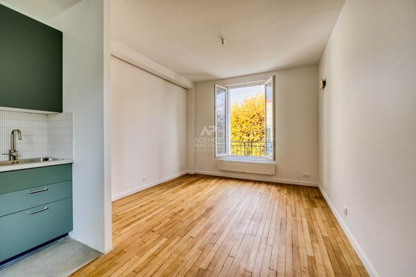 Appartement en duplex à Nanterre 2 pièce(s) 46.75 m2 299 000 € ** - Ref : 14884