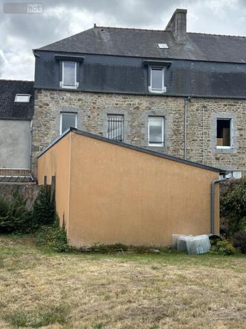 Immeuble à vendre à Guingamp dans les Côtes-d'Armor (22200), ref : 22064-1243