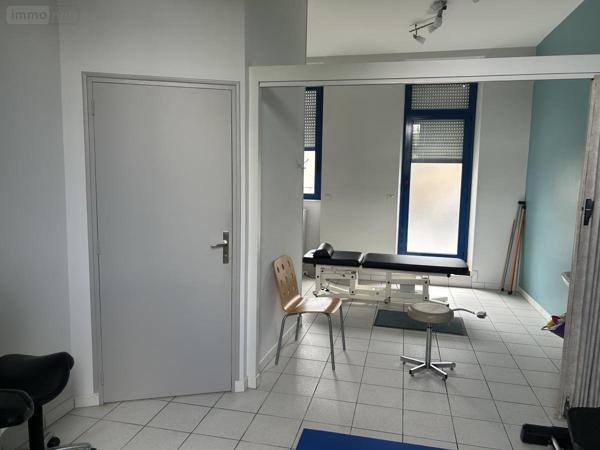 Immeuble à vendre à Guingamp dans les Côtes-d'Armor (22200), ref : 22064-1243